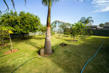 Casa à venda com 4 quartos, sendo 2 suítes, no condomínio Residencial Jardim Primavera, Louveira - SP