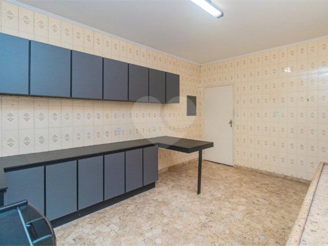 Sobrado à venda com 3 quartos, sendo 1 suíte,  em Vila Mascote, São Paulo, SP
