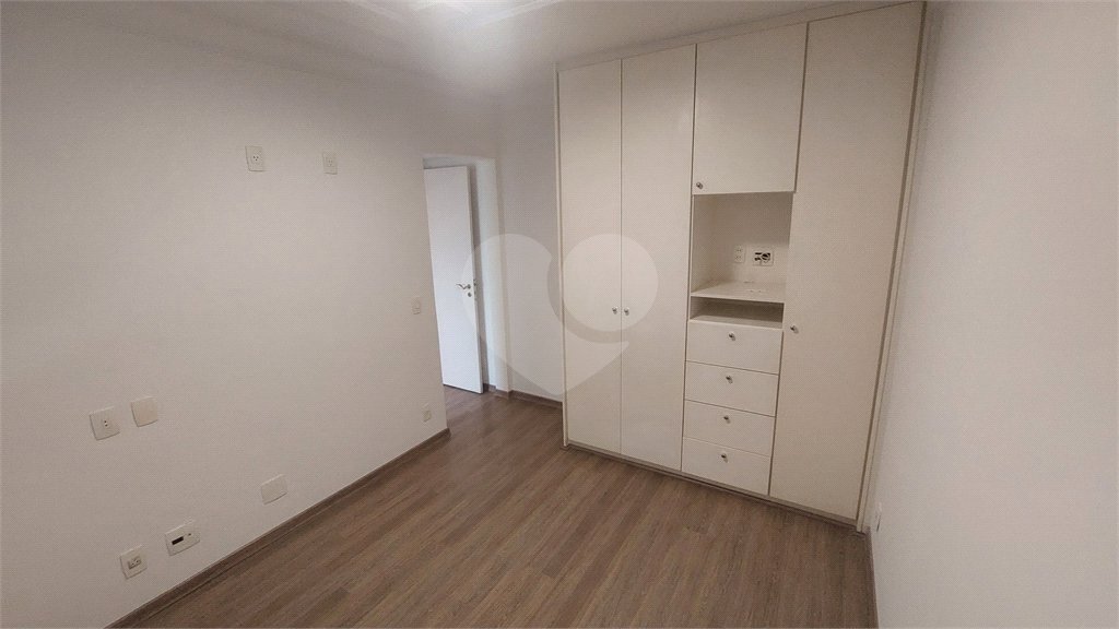 Apartamento à venda com 3 quartos, sendo 1 suíte, em Alto da Boa Vista, São Paulo, SP
