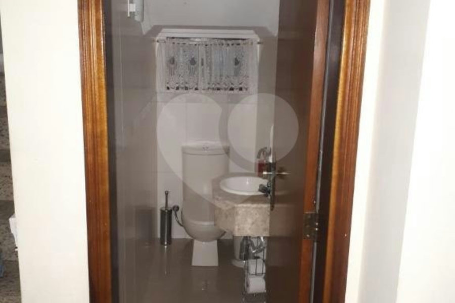 Sobrado à venda com 3 quartos, sendo 1 suíte,  em Tremembé, São Paulo, SP