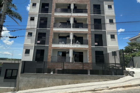 Apartamento à venda com 3 quartos, sendo 1 suíte, no centro de Atibaia - SP