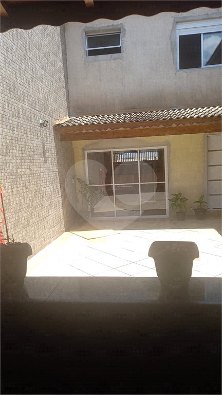 Casa à venda com 5 quartos, sendo 2 suítes, em Jardim Santa Clara, Guarulhos, SP