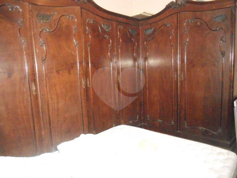 Sobrado à venda com 5 quartos, sendo 1 suíte, em Tremembé, São Paulo, SP