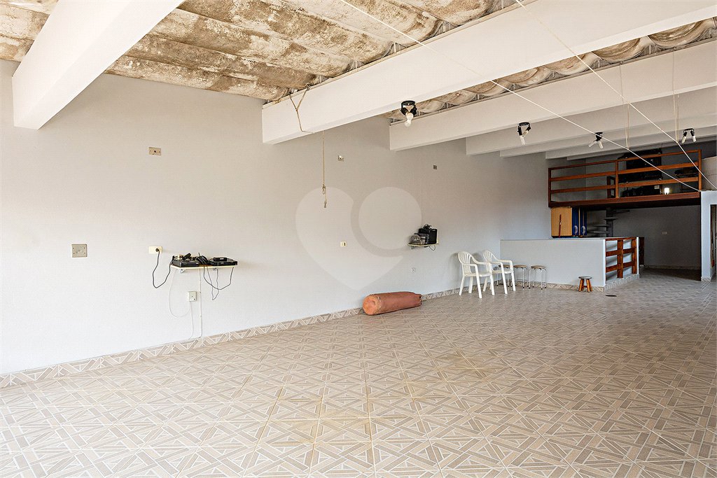 Sobrado à venda com 2 quartos, sendo 1 suíte, em Vila Guarani, São Paulo, SP