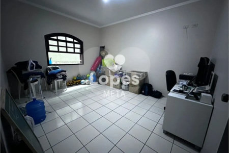 Sobrado à venda com 3 quartos, sendo 1 suíte, em Residencial Bosque dos Ipês, São José dos Campos, SP