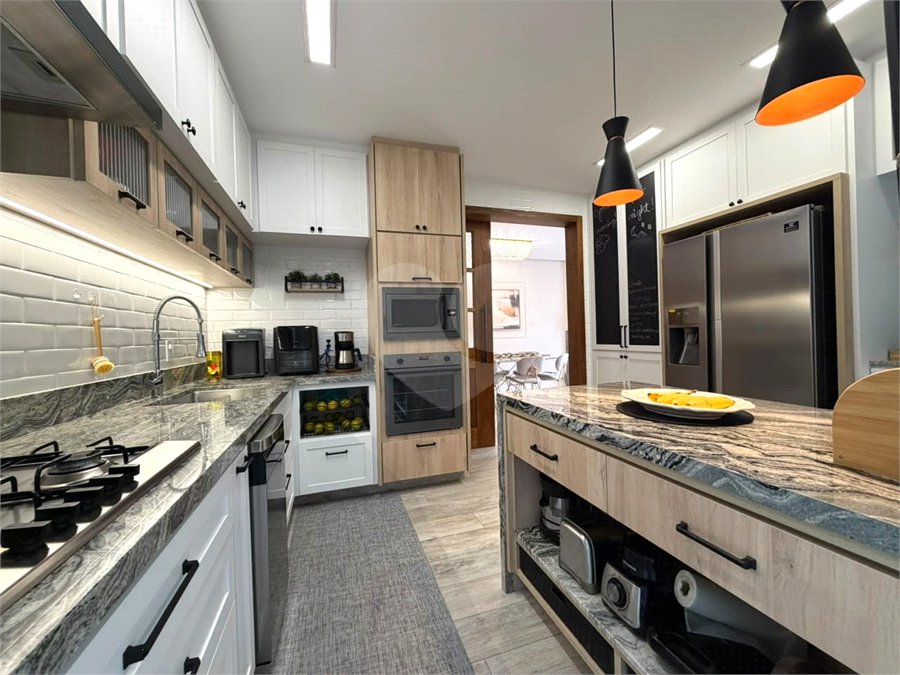Casa à venda com 3 suítes no condomínio Palm Hill North, São Paulo - SP