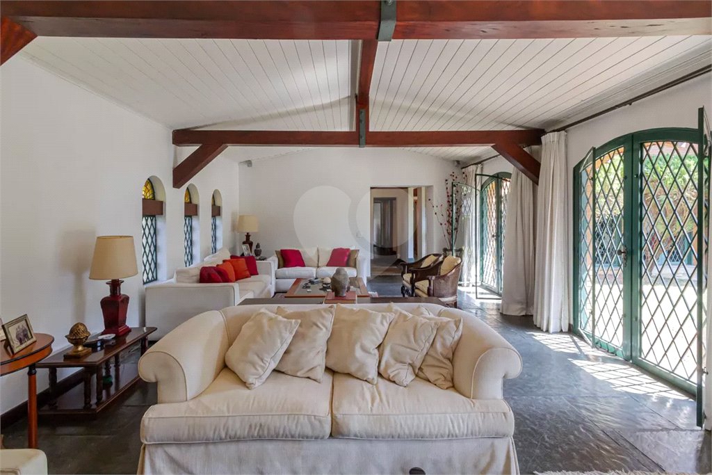 Casa à venda com 4 quartos, sendo 3 suítes,  em Jardim Guedala, São Paulo, SP