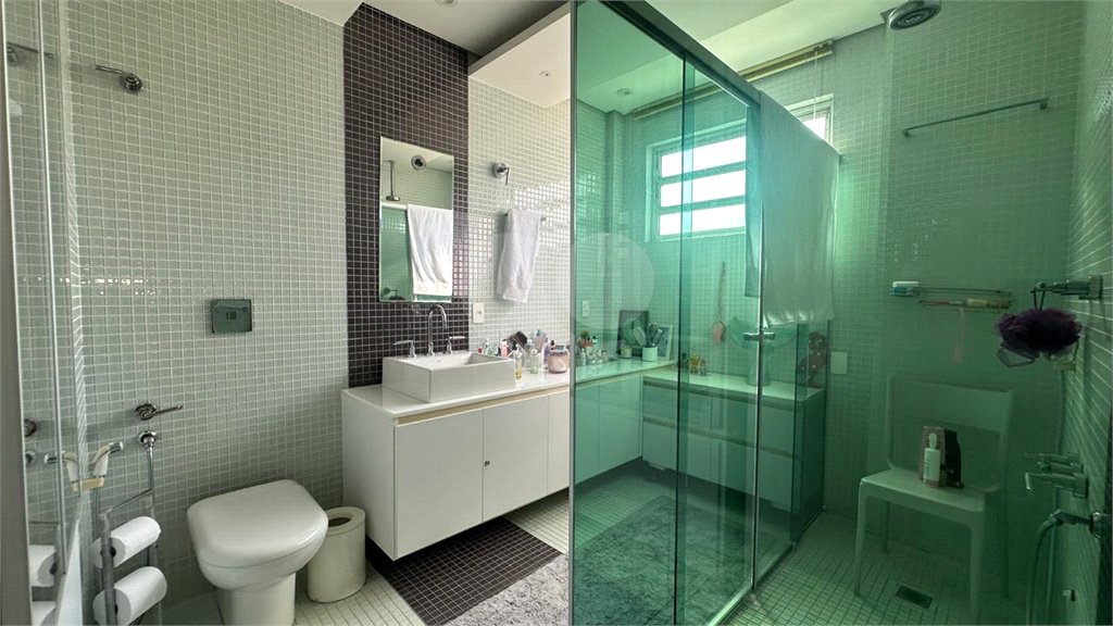 Apartamento à venda com 3 quartos, sendo 2 suítes, em Jardim Paulista, São Paulo, SP