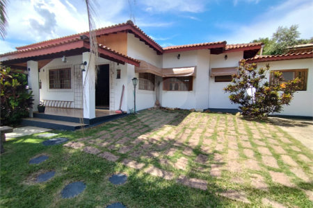 Casa à venda com 3 quartos, sendo 1 suíte, em Parque dos Cafezais IV, Itupeva, SP