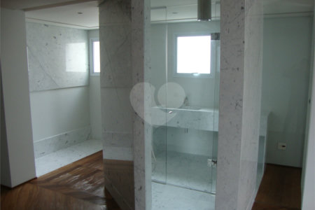 Apartamento à venda com 4 suítes em Jardim Fonte do Morumbi, São Paulo, SP