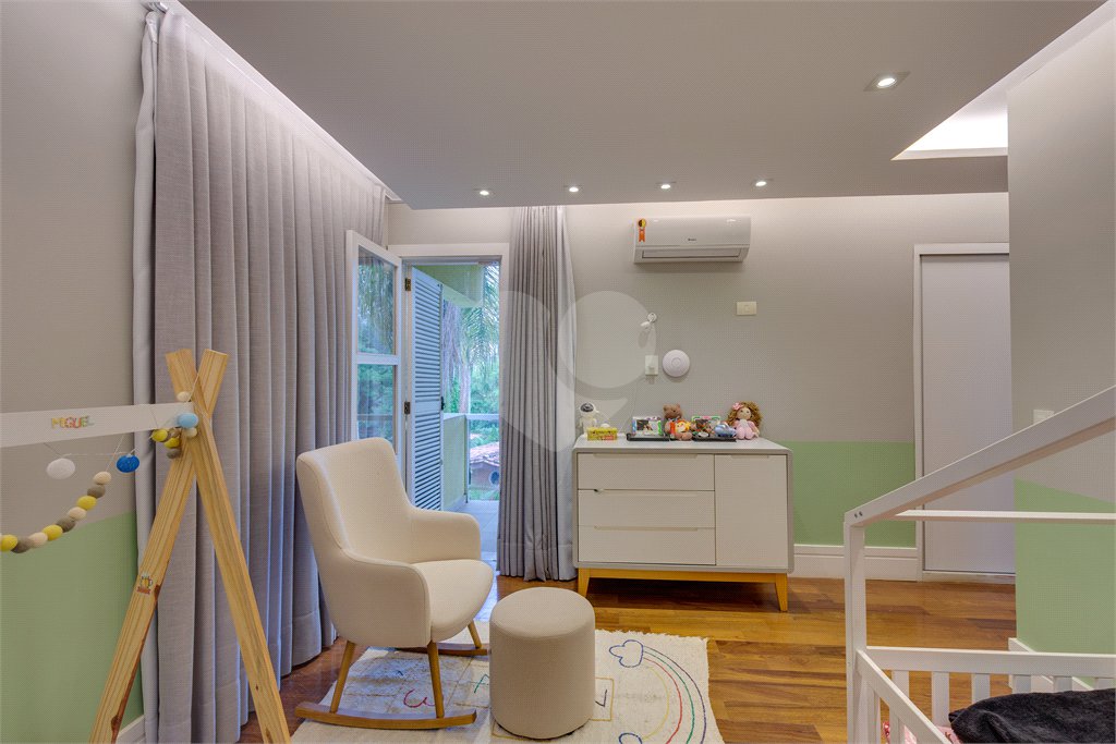 Casa Térrea à venda com 4 suítes em Jardim Marajoara, São Paulo, SP