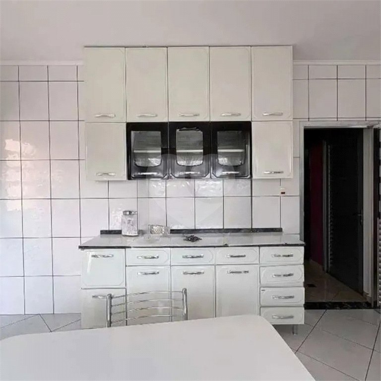 Casa à venda com 3 quartos em Vila dos Remédios, São Paulo, SP