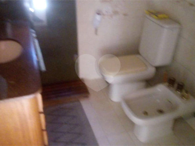 Sobrado à venda com 5 quartos, sendo 1 suíte,  em Roseira, Mairiporã, SP