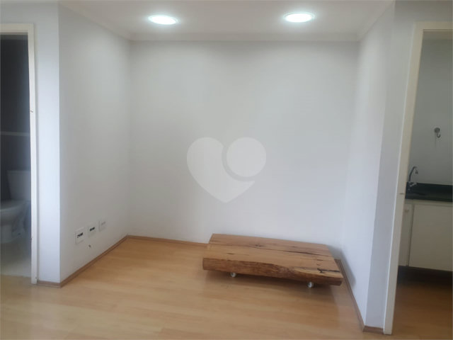 Sala à venda em Chácara Santo Antônio, São Paulo, SP