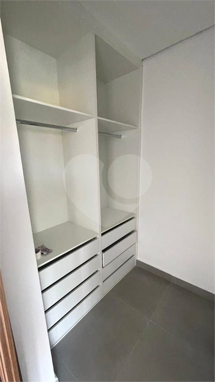 Casa à venda ou para alugar com 3 suítes no condomínio Villa Real, Bragança Paulista - SP
