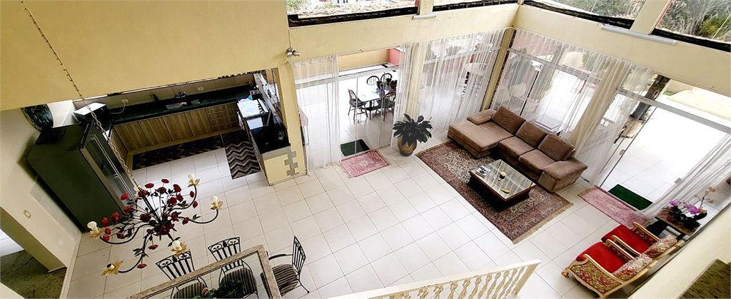 Chácara à venda com 3 quartos, sendo 1 suíte,  em Jardim Estância Brasil, Atibaia, SP