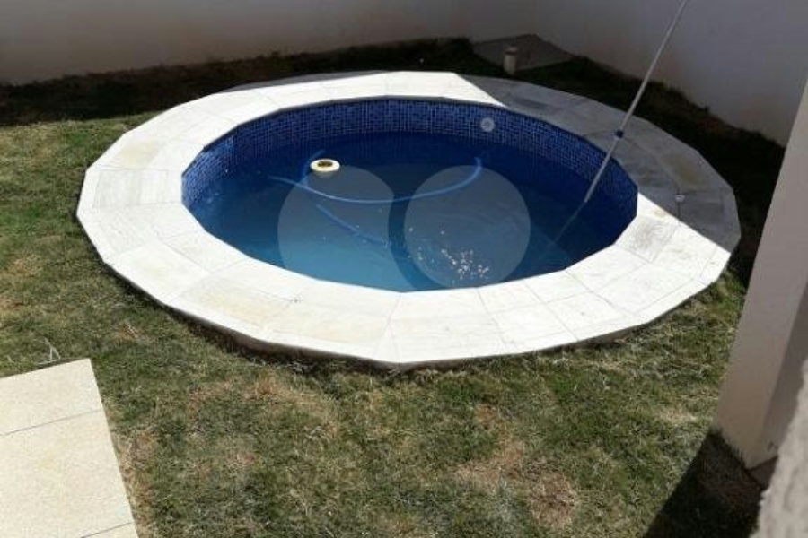 Sobrado à venda com 3 quartos, sendo 1 suíte, em Villa Verde, Franco da Rocha, SP