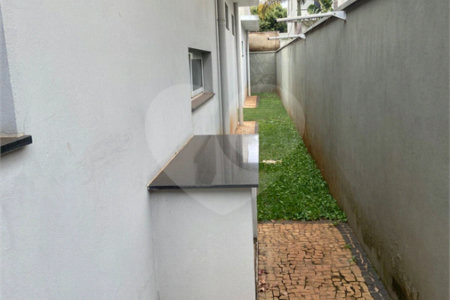 Casa à venda ou para alugar com 3 suítes no condomínio Portal das Tipuanas, Araraquara - SP