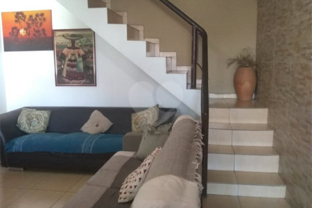 Sobrado à venda com 4 quartos, sendo 1 suíte, em Vila Medeiros, São Paulo, SP