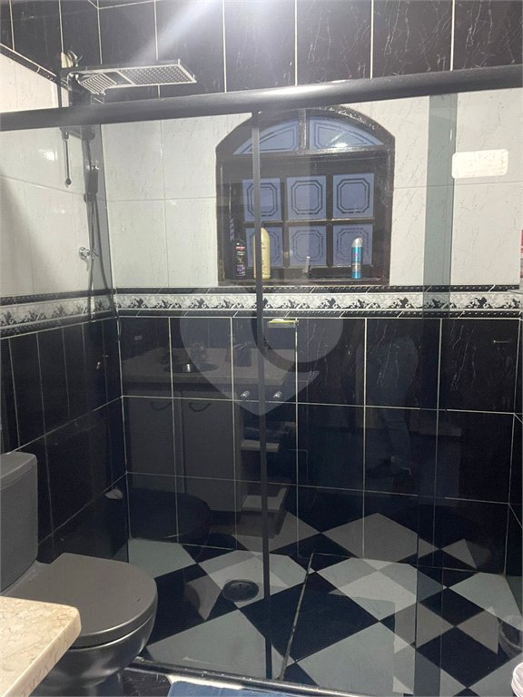 Sobrado à venda com 4 quartos, sendo 1 suíte, em Vila Áurea, Poá, SP
