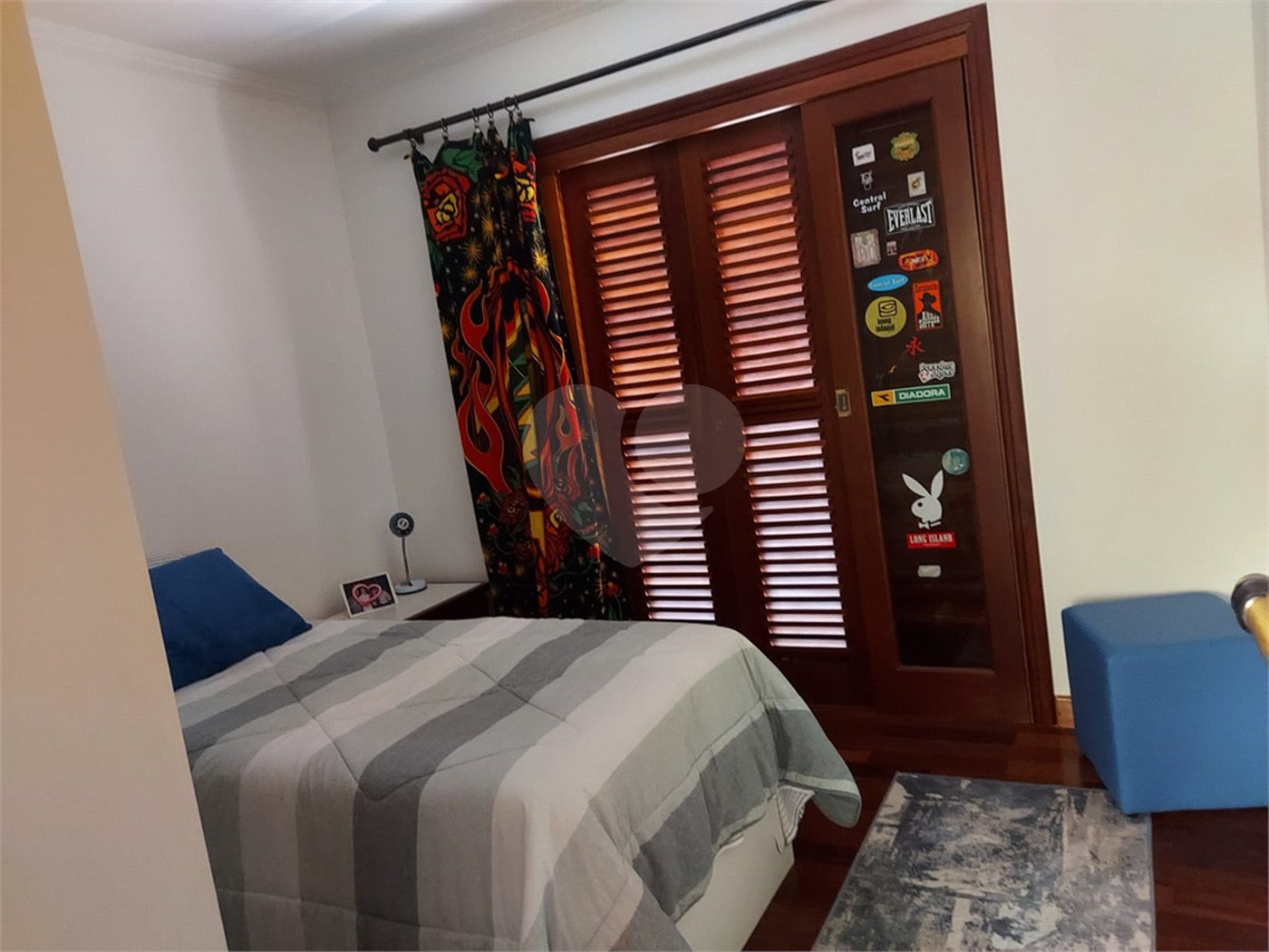 Sobrado à venda com 4 quartos, sendo 1 suíte, em Serra da Cantareira, Mairiporã, SP