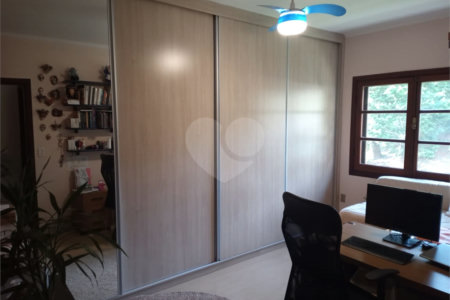 Casa à venda ou para alugar com 3 quartos, sendo 1 suíte, no condomínio Recanto Florido, Vinhedo - SP