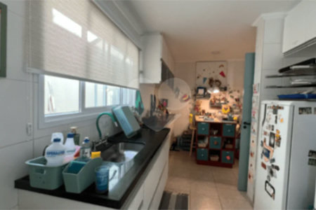Casa à venda com 5 quartos, sendo 2 suítes, no condomínio Chacara das Palmeiras, Jundiaí - SP