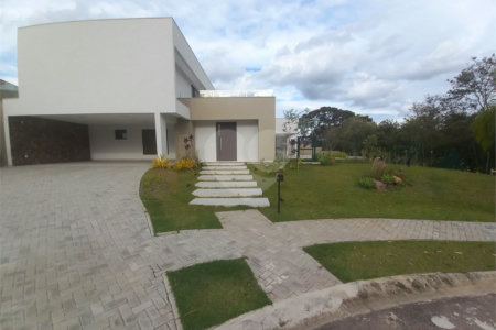 Casa à venda com 4 suítes em Paineiras, Itupeva, SP