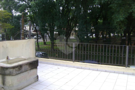 Casa à venda com 3 quartos, sendo 1 suíte,  em Jardim Colombo, São Paulo, SP