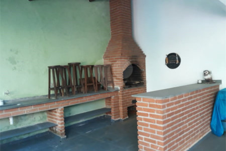 Casa à venda com 4 suítes em Vila Oliveira, Mogi das Cruzes, SP