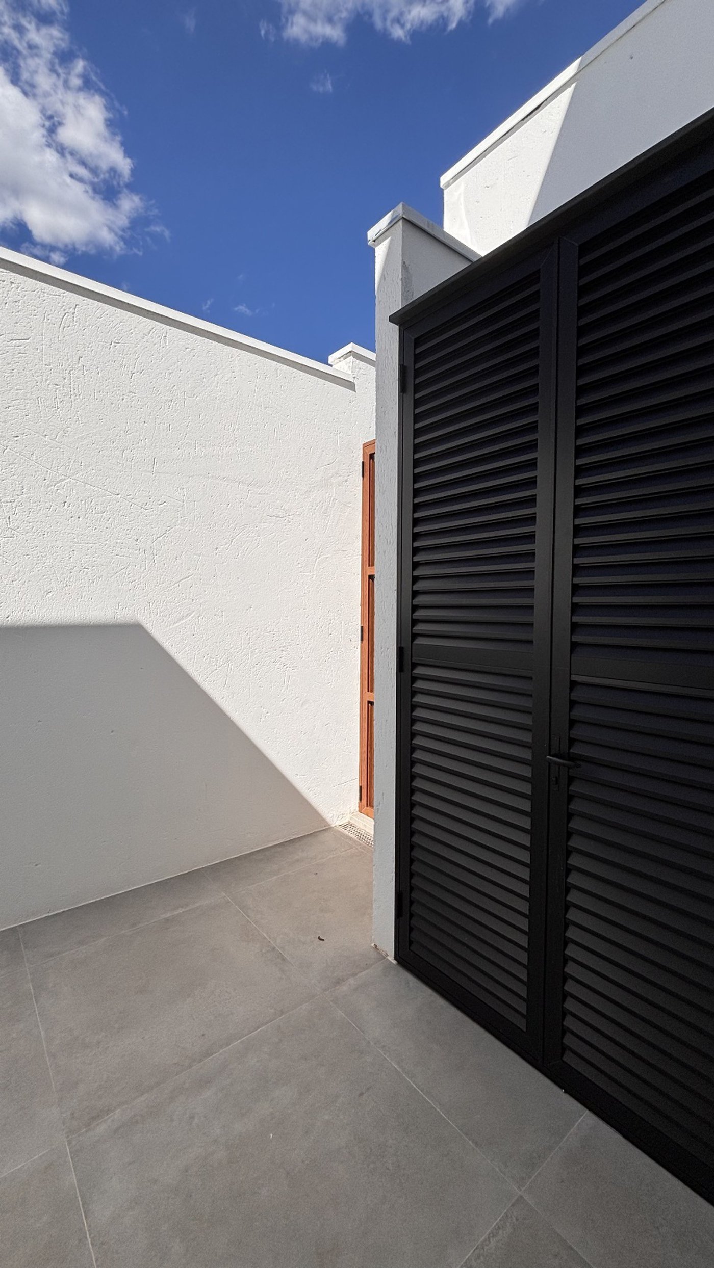 Casa à venda com 4 quartos, sendo 2 suítes, no condomínio Residencial Damha Belvedere, Presidente Prudente - SP