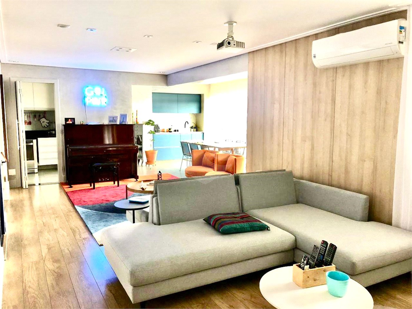 Apartamento à venda com 3 quartos, sendo 1 suíte,  em Campo Grande, São Paulo, SP