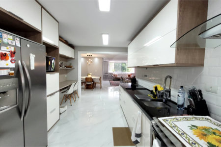 Apartamento à venda com 3 quartos, sendo 1 suíte, em Alto da Boa Vista, São Paulo, SP