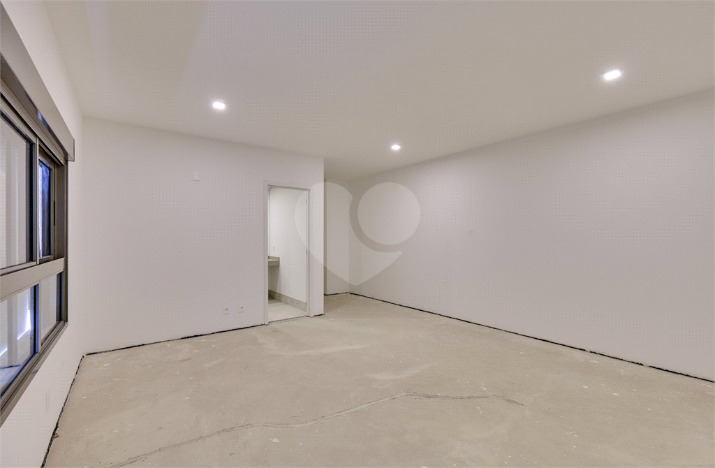 Apartamento à venda com 4 suítes em Campo Belo, São Paulo, SP
