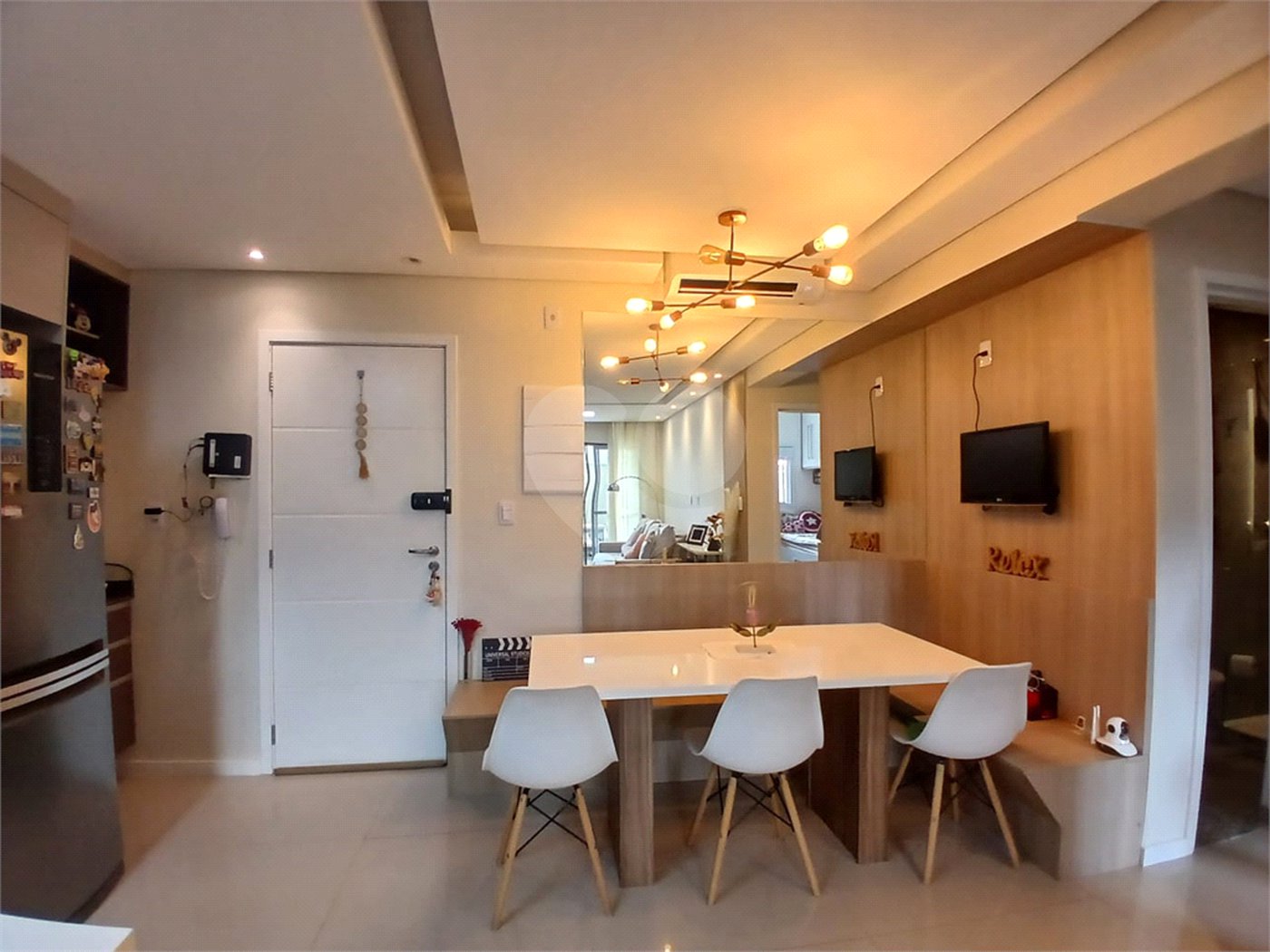 Apartamento à venda com 2 quartos, sendo 1 suíte,  em Bairro do Cambará, São Roque, SP