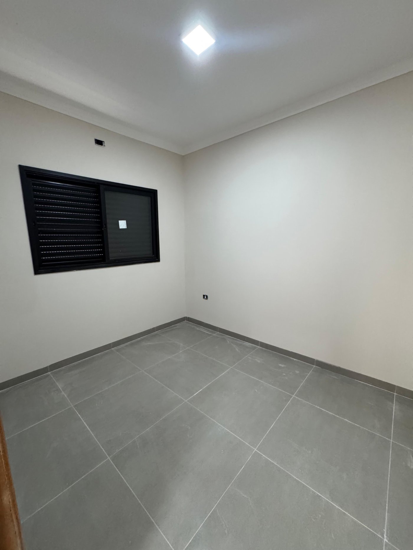 Casa à venda com 2 quartos em Jardim dos Ipes, Três Lagoas, MS