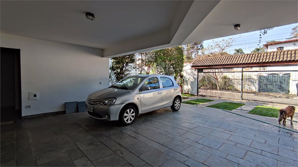 Sobrado à venda com 4 quartos, sendo 2 suítes, em Interlagos, São Paulo, SP