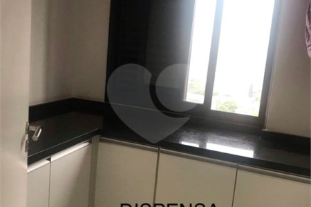 Apartamento à venda com 3 suítes em Vila Regente Feijó, São Paulo, SP