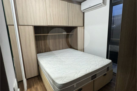 Apartamento à venda com 1 quarto em Santo Amaro, São Paulo, SP