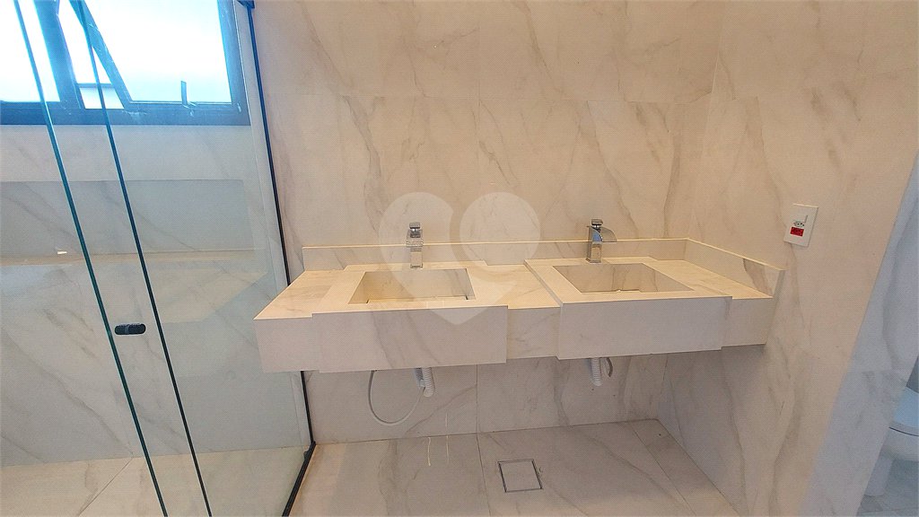 Casa à venda ou para alugar com 4 suítes no condomínio Alphaville Castello, Itu - SP