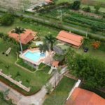 Casa à venda com 8 quartos, sendo 4 suítes, no condomínio Santa Filomena, Salto - SP
