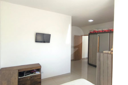 Casa à venda com 3 quartos, sendo 1 suíte, em Jardim Residencial Imperatriz, Sorocaba, SP