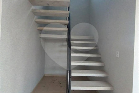 Casa à venda com 3 quartos, sendo 2 suítes, no condomínio Reserva dos Jatobás, Louveira - SP