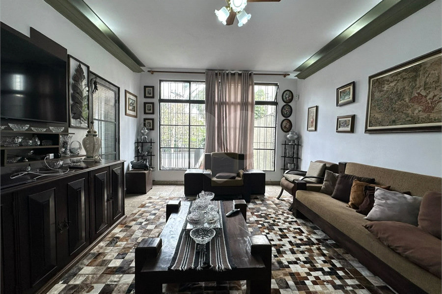 Sobrado à venda com 3 quartos em Santana, São Paulo, SP