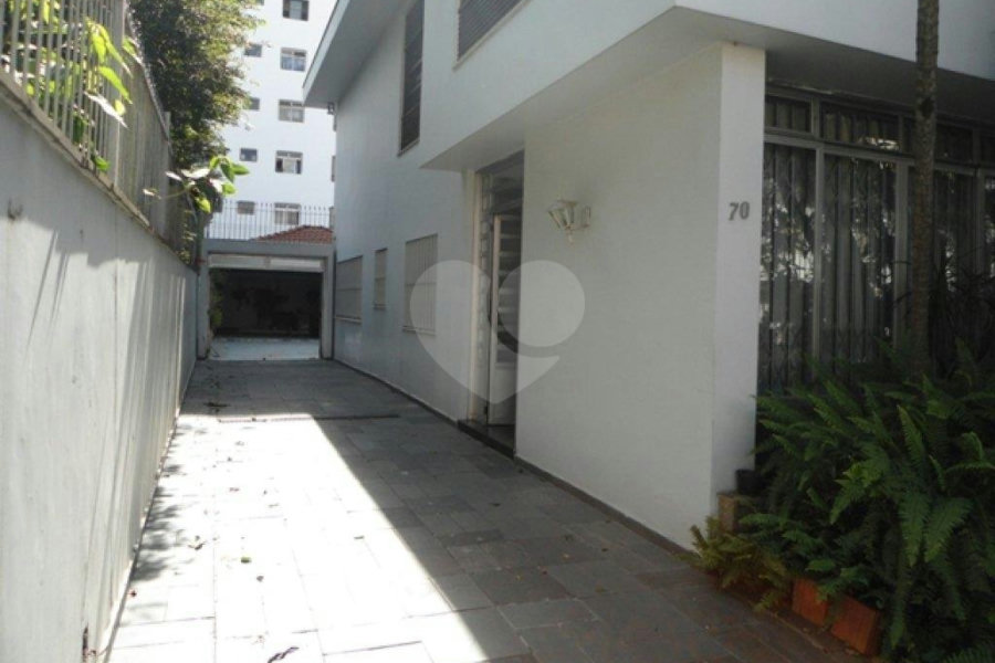 Casa à venda com 4 quartos, sendo 1 suíte, em Santana, São Paulo, SP