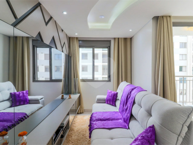 Apartamento à venda com 3 quartos, sendo 1 suíte,  em Santo Amaro, São Paulo, SP