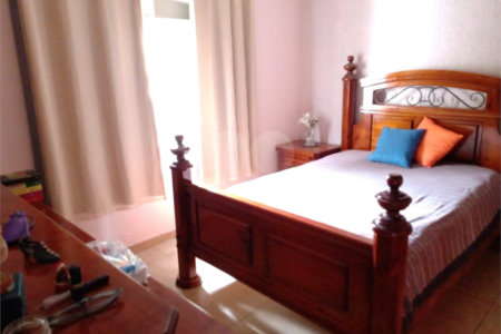 Sobrado à venda com 3 quartos, sendo 2 suítes, em Vila Rea, Poá, SP
