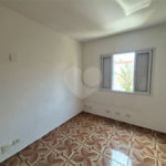 Casa à venda com 3 quartos, sendo 2 suítes, no condomínio Quintas Marajoara, São Paulo - SP