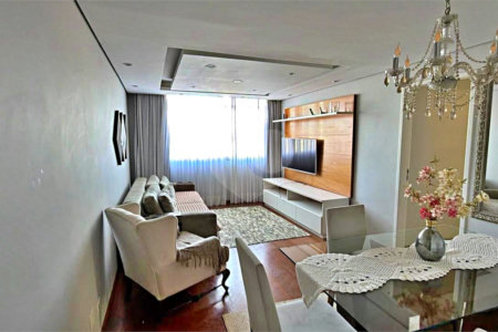 Apartamento à venda com 3 quartos, sendo 1 suíte, em Santo Amaro, São Paulo, SP