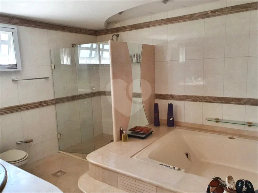 Casa à venda ou para alugar com 5 suítes no condomínio Residencial Morumbi Q.1, São Paulo - SP